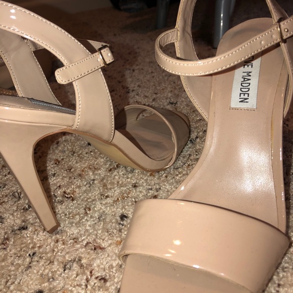 Steve Madden nude heels - Picture 2 of 2